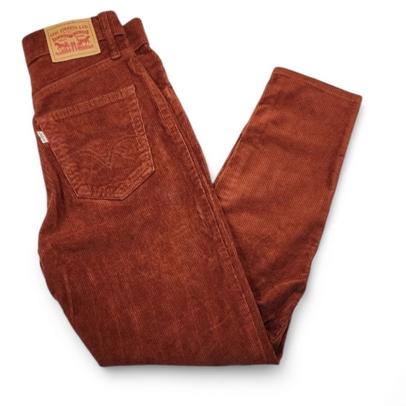 Nwot! Levi's High-Waisted Corduroy Mom jeans pants - Picture 2 of 7